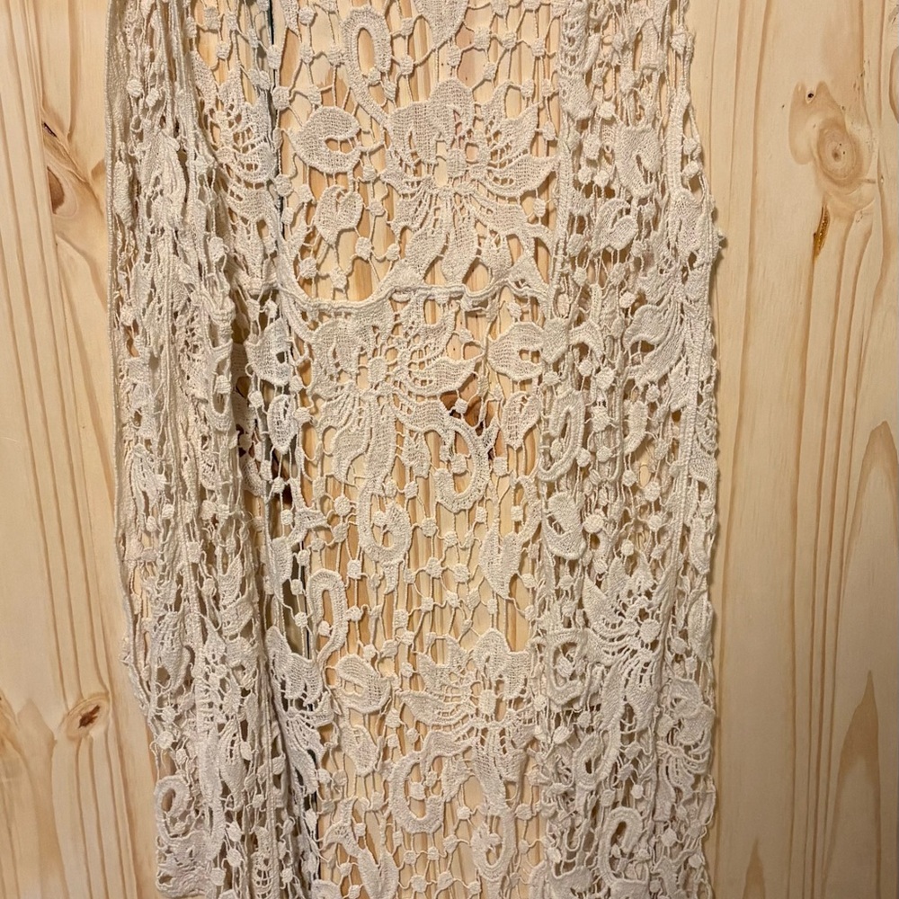Do Everything in Love Cream Lace Vest